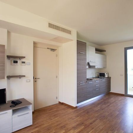 Residence Le Querce Cernusco sul Naviglio Szoba fotó