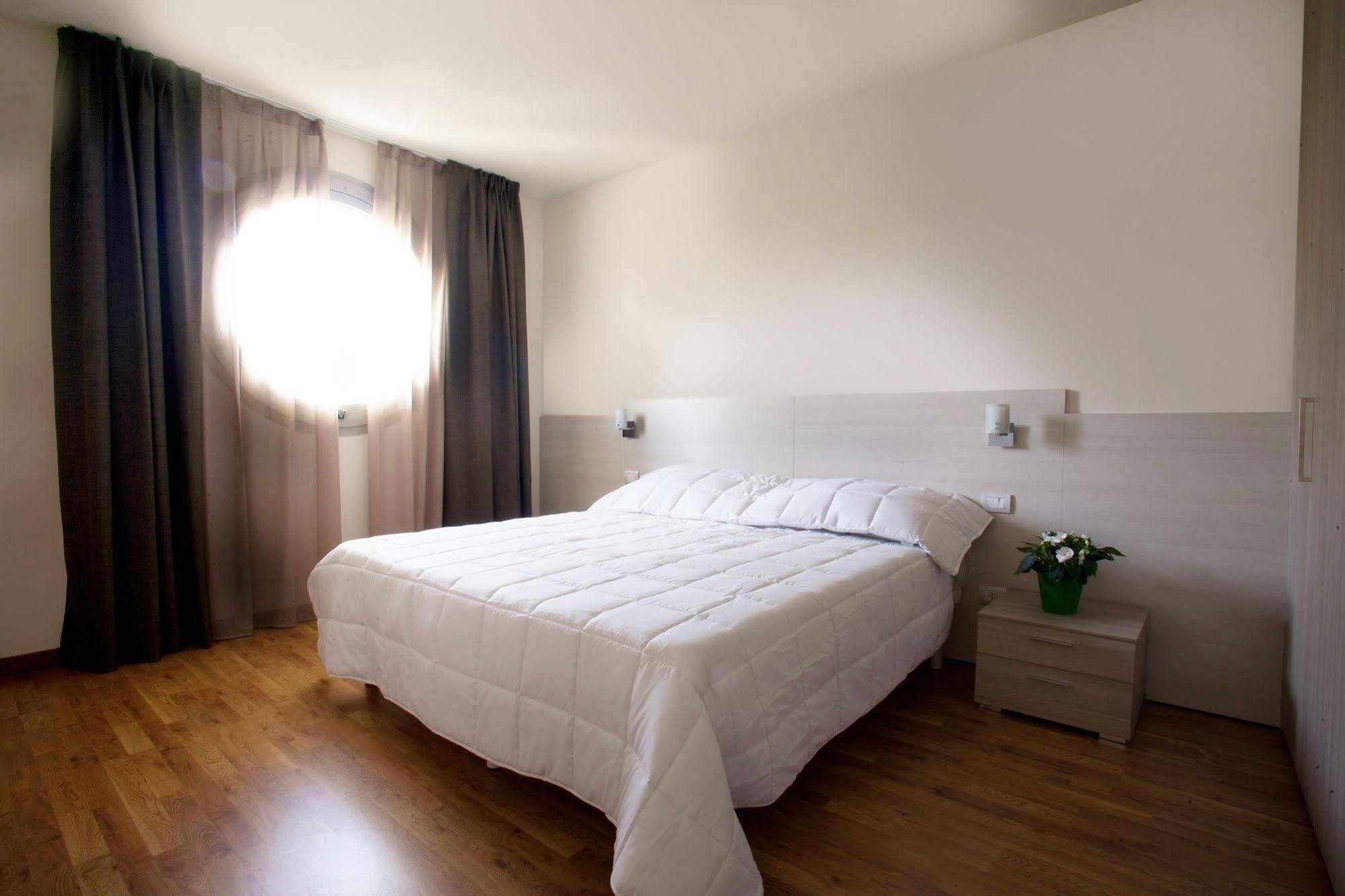 Residence Le Querce Cernusco sul Naviglio Kültér fotó